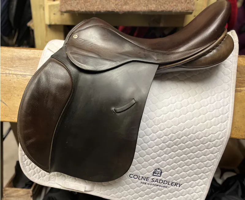 GP3504 Ideal GP Saddle 18inch Wide - Brown